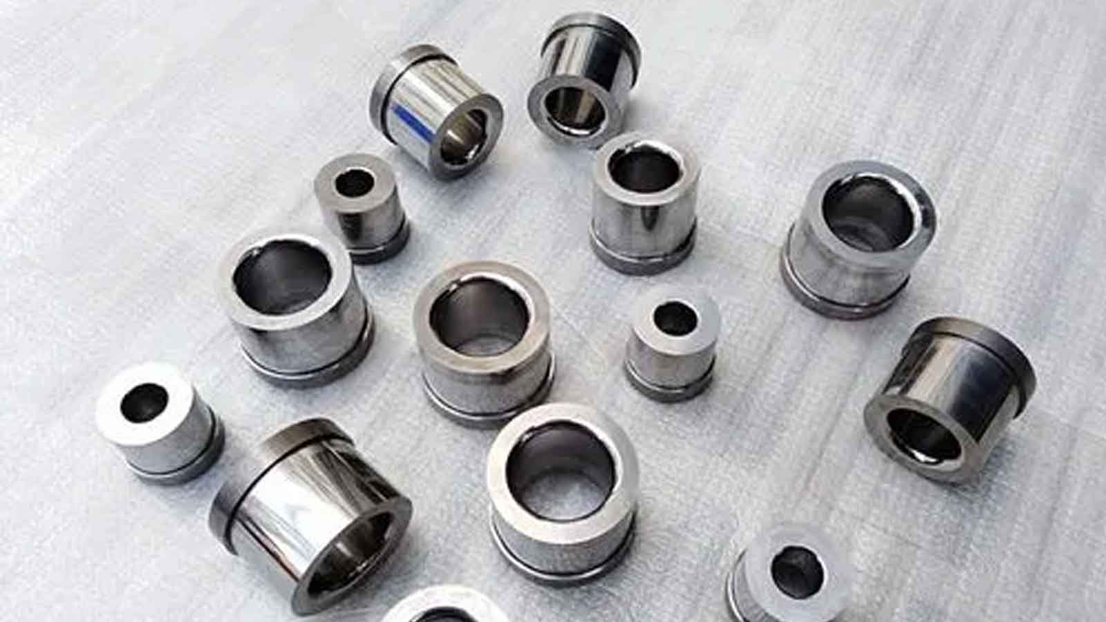 As a raw material for pneumatic probe, what are the advantages and characteristics of tungsten steel?