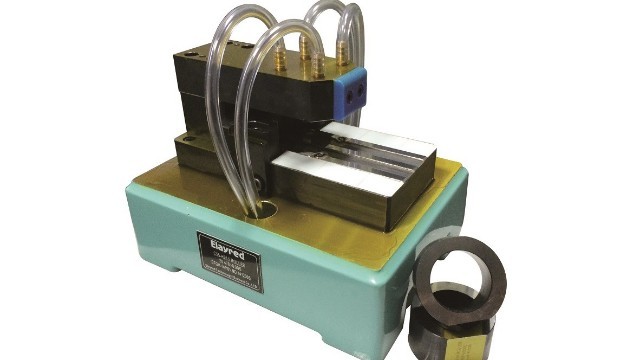 How is the measurement principle of the gas gauge to determine the size