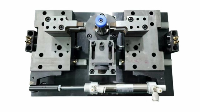 Precision parts should be measured using gas gauge equipment